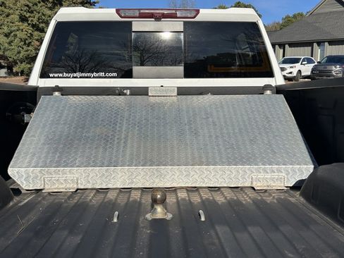 Used 2023 GMC Sierra 3500 SLT w/ SLT Premium Package image 24