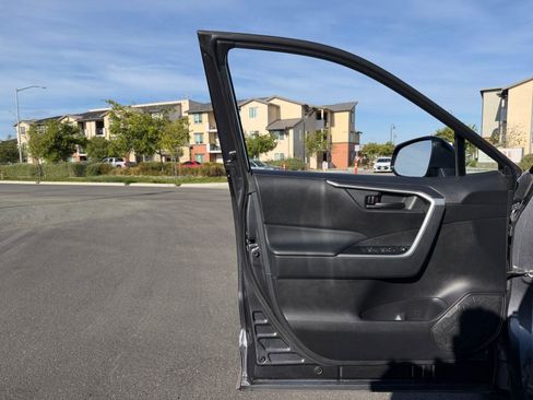 Used 2023 Toyota RAV4 LE image 14