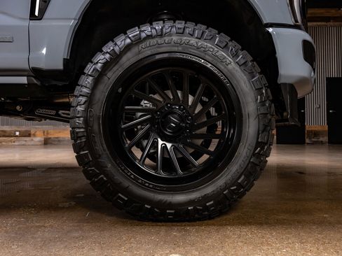 Used 2026 Ford F250 Platinum AWD/4WD image 12