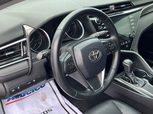 Used 2018 Toyota Camry SE w/ Audio Package FWD image 13