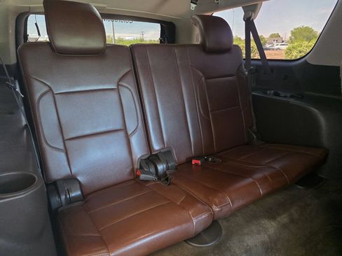 Used 2015 Chevrolet Suburban LTZ AWD/4WD image 23