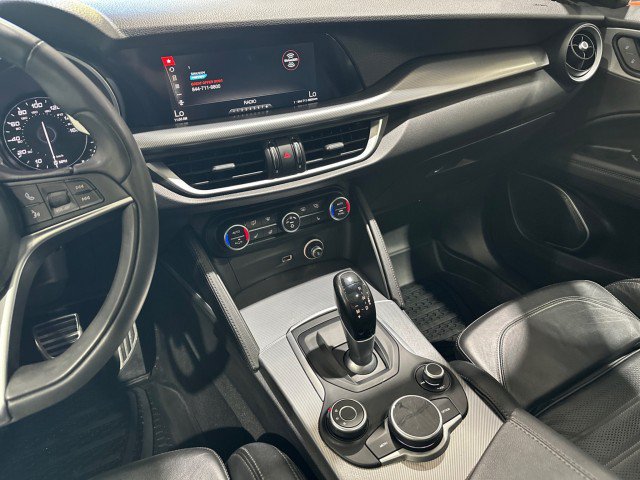 Used 2018 Alfa Romeo Stelvio Ti Sport AWD/4WD image 4