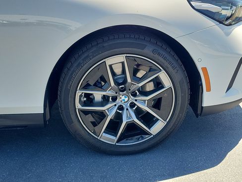 New 2027 BMW 530i w/ Premium Package RWD image 5