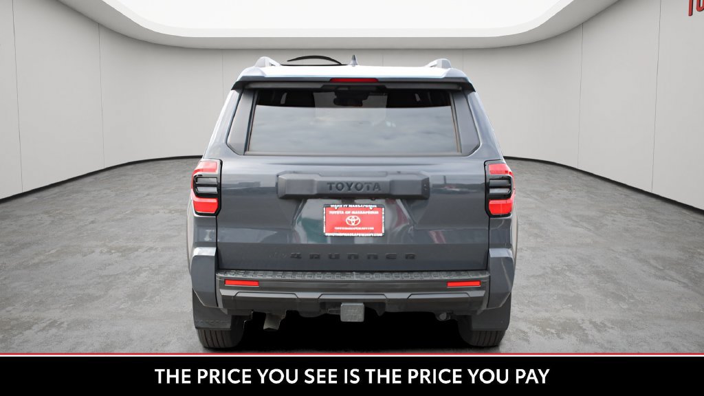 Used 2025 Toyota 4Runner SR5 AWD/4WD image 5