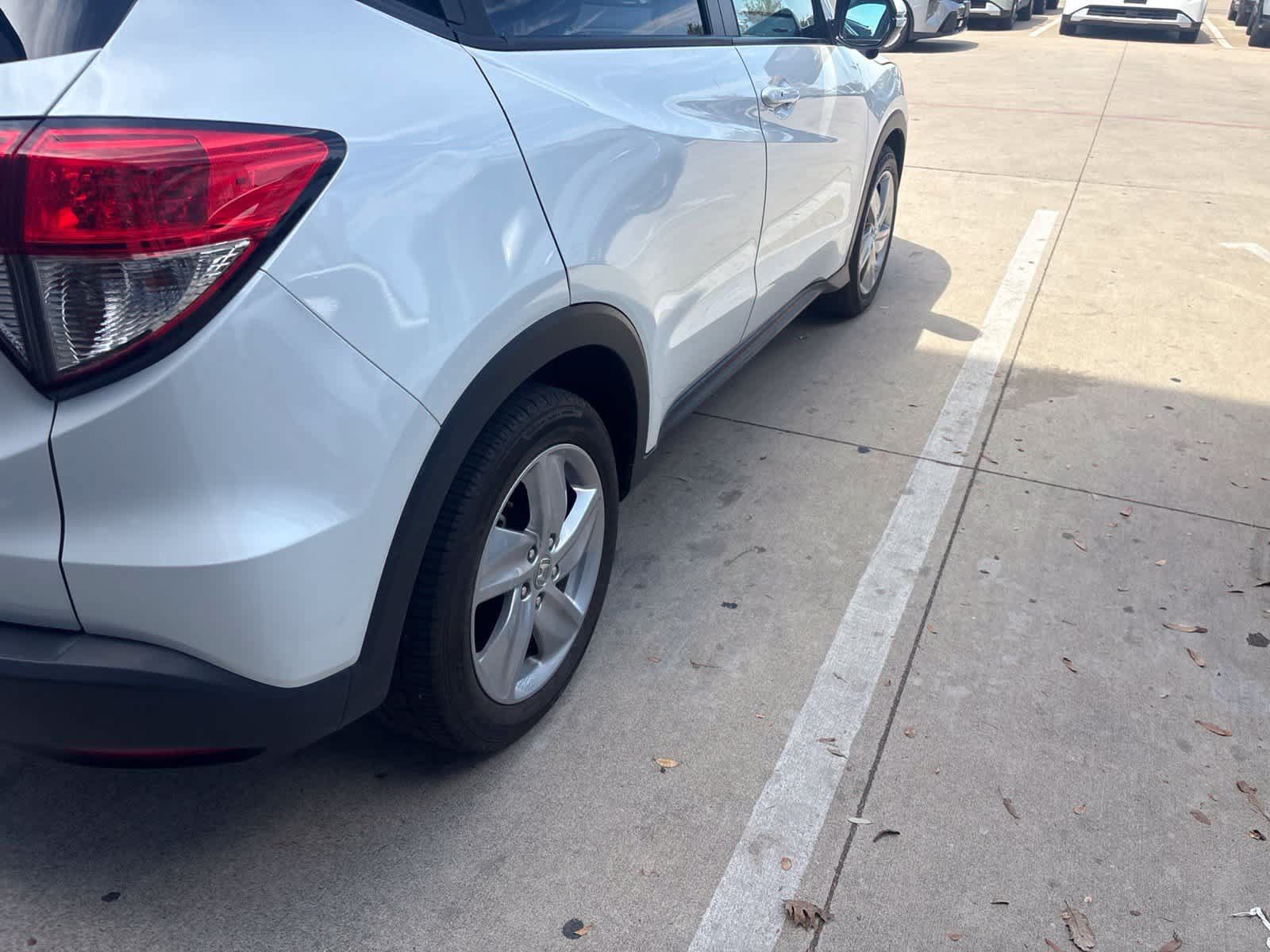Used 2020 Honda HR-V EX image 12