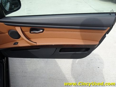 Used 2011 BMW 335i xDrive Coupe AWD/4WD image 30