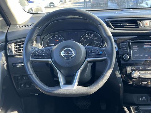 Used 2020 Nissan Rogue SL w/ Premium Package image 14