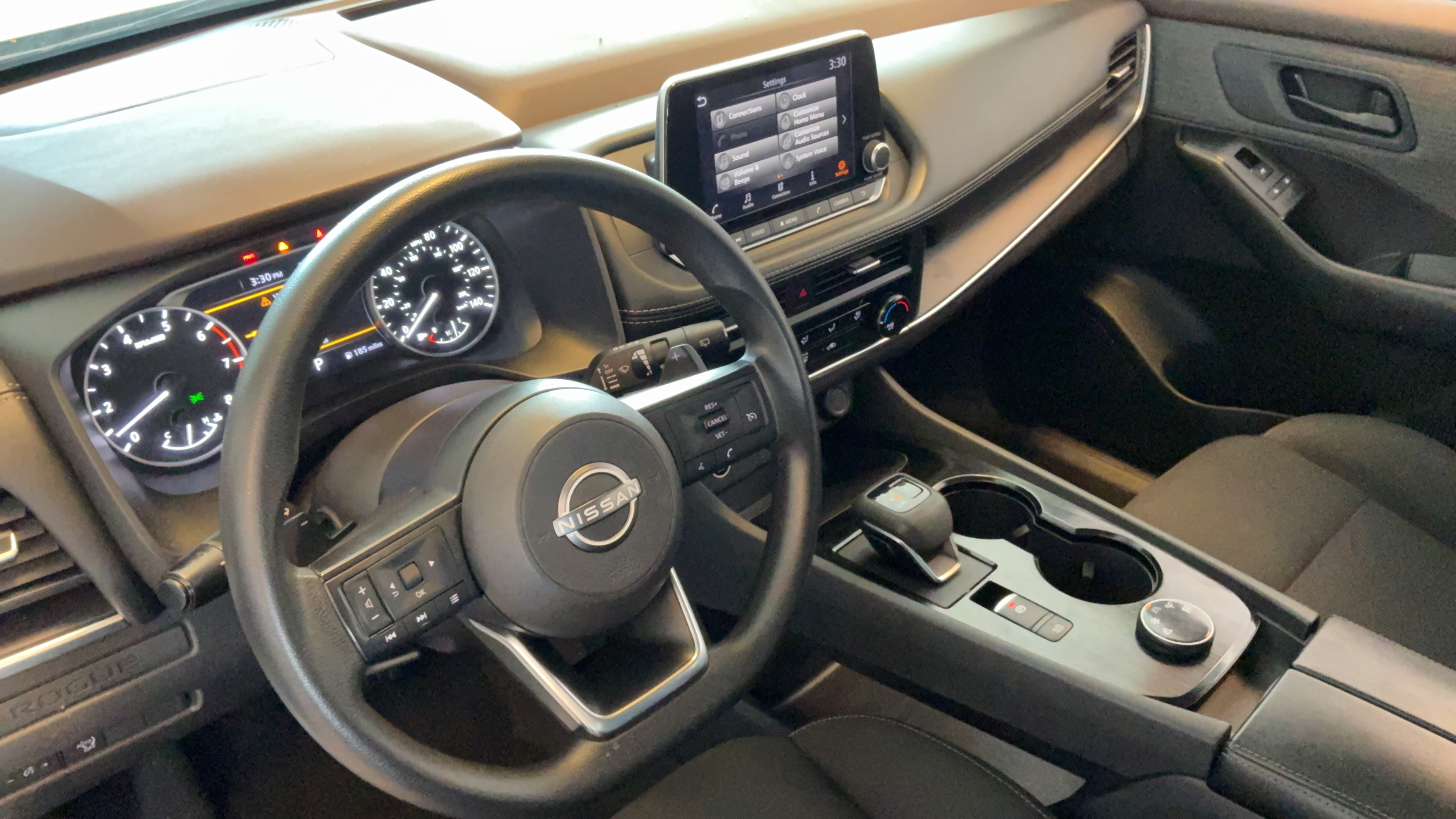 Used 2023 Nissan Rogue S AWD/4WD image 26