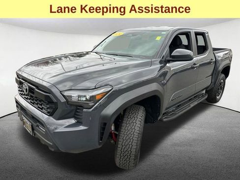 Used 2024 Toyota Tacoma TRD Off-Road AWD/4WD image 5