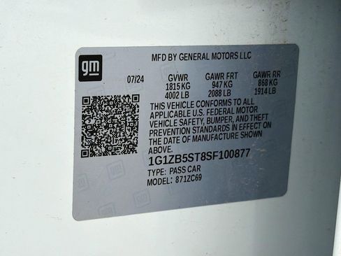 Used 2025 Chevrolet Malibu LS w/ LPO, Floor Liner Package FWD image 32