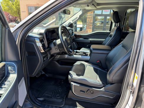 Used 2024 Ford F350 Lariat w/ Lariat Ultimate Package AWD/4WD image 4