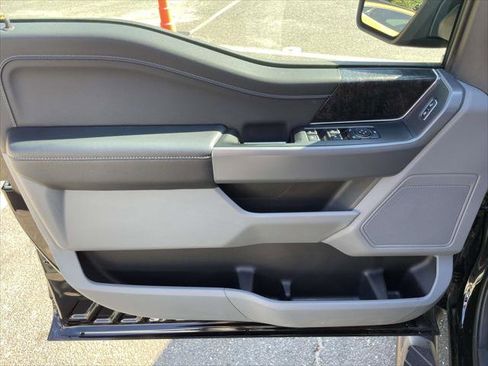 Used 2023 Ford F150 XLT image 15