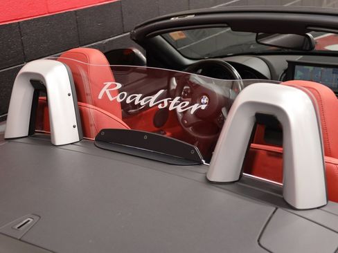 Used 2012 BMW Z4 sDrive28i w/ M Sport Pkg image 11