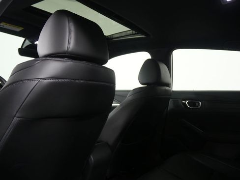 Used 2025 Acura Integra A-Spec image 18