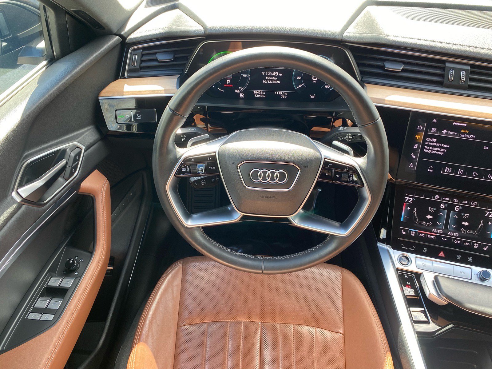 Used 2024 Audi Q8 e-tron Premium Plus AWD/4WD image 6