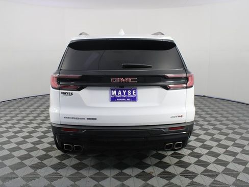 Used 2024 GMC Acadia AT4 w/ Luxury Package image 27