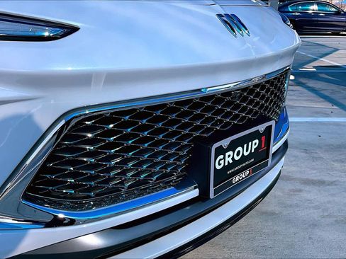 Used 2025 Buick Encore GX Avenir w/ Avenir Technology Package image 30