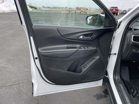 Used 2020 Chevrolet Equinox Premier image 19