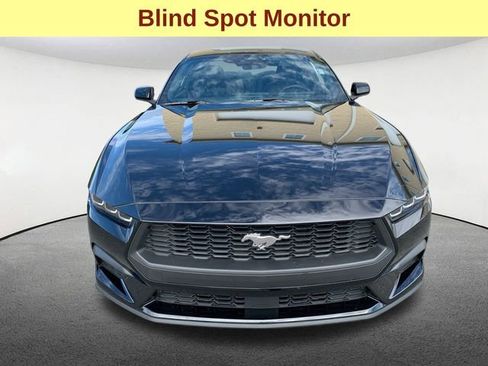 Used 2024 Ford Mustang Coupe image 4
