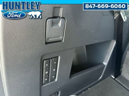 Used 2022 Lincoln Navigator Reserve image 15