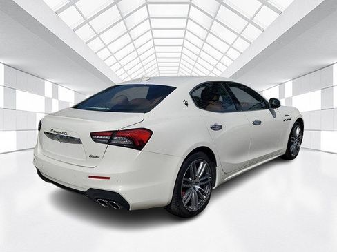Used 2022 Maserati Ghibli Modena image 4