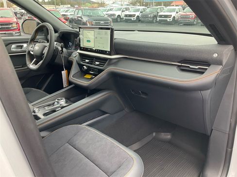 New 2026 Ford Explorer Tremor w/ Tremor Convenience Package image 11