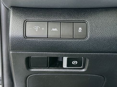 Used 2023 Hyundai Santa Fe SE FWD image 17