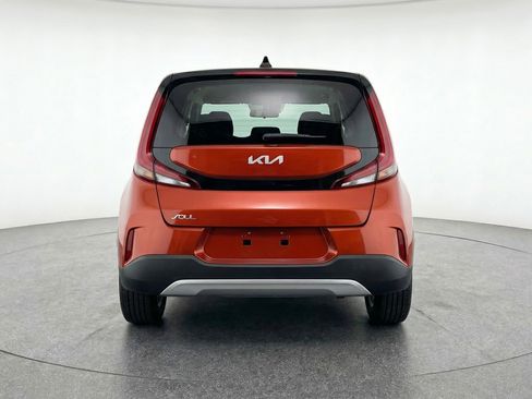 Used 2025 Kia Soul LX w/ LX Technology Package image 7