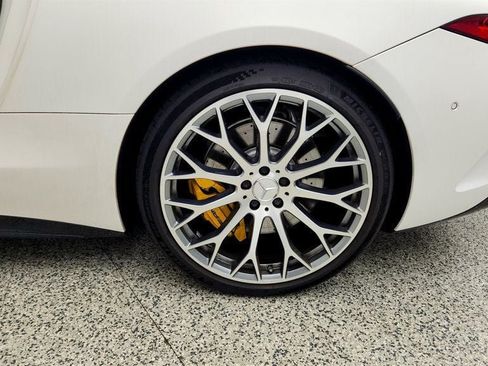 Used 2022 Mercedes-Benz SL 55 AMG 4MATIC w/ Driver Assistance Package image 9