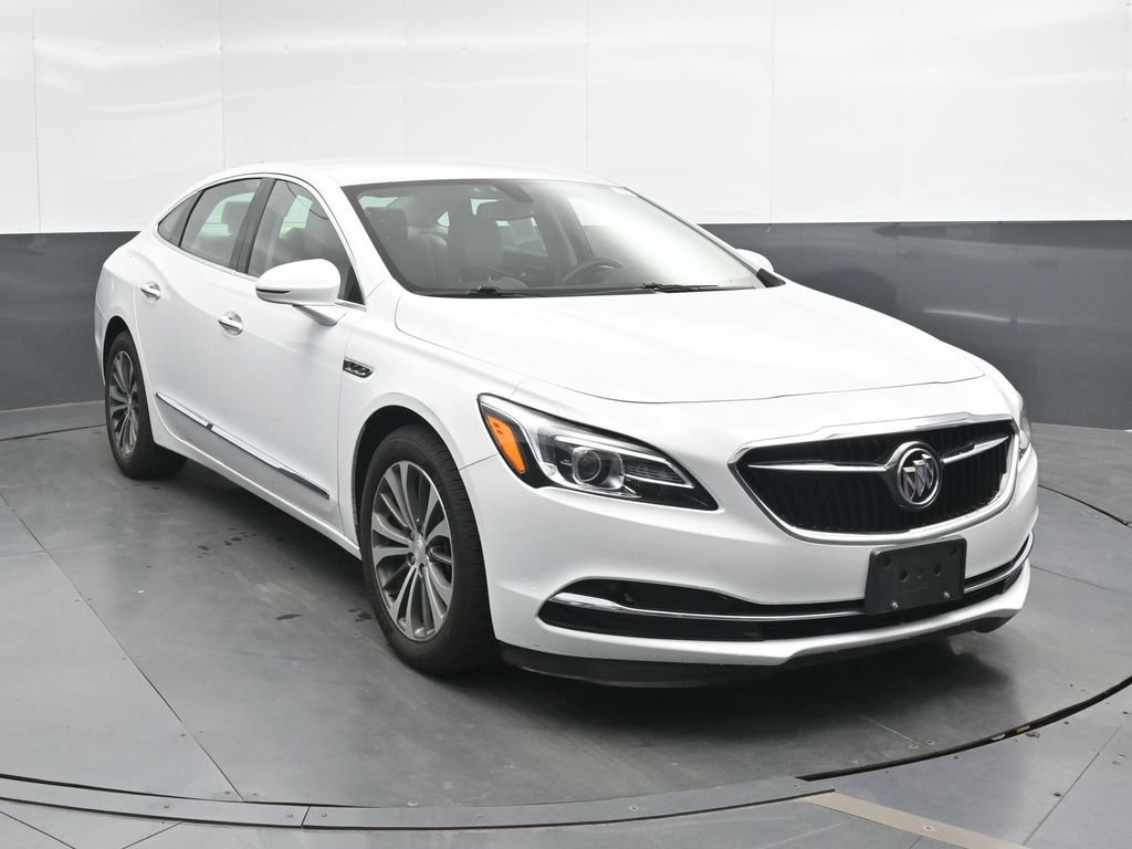 Used 2017 Buick LaCrosse Preferred FWD image 4