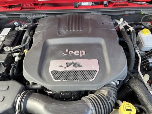 Used 2017 Jeep Wrangler Unlimited Sport w/ Connectivity Group image 26