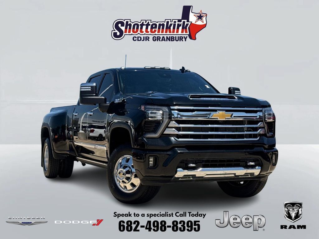 Used 2024 Chevrolet Silverado 3500 High Country w/ High Country Premium Package AWD/4WD image 1