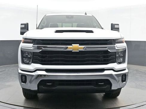 New 2026 Chevrolet Silverado 2500 LT w/ Leather Package AWD/4WD image 3