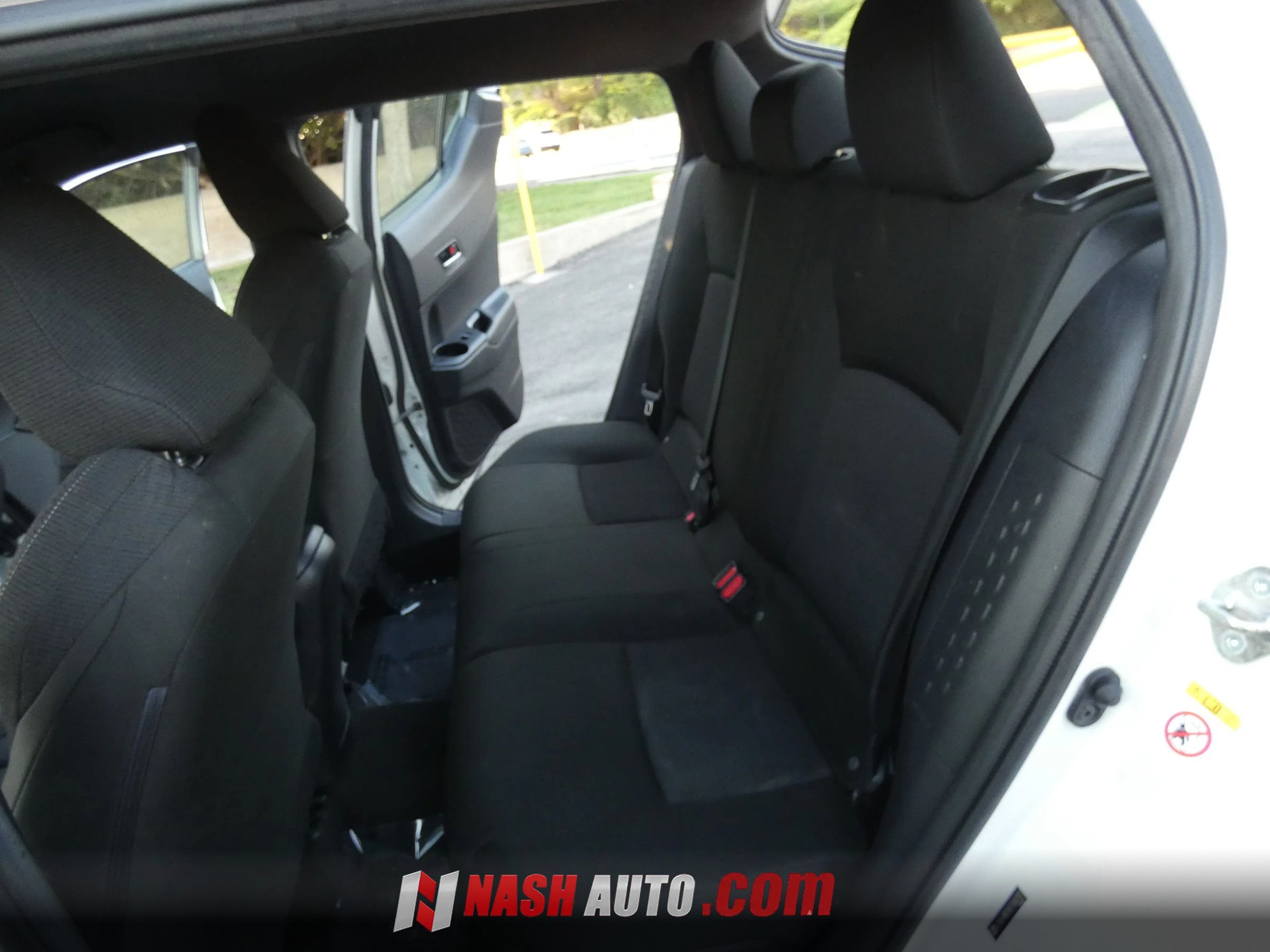 Used 2019 Toyota C-HR LE FWD image 33