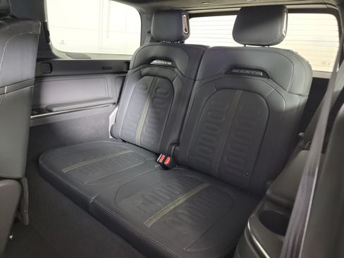 Used 2024 Rivian R1S Adventure AWD/4WD image 22