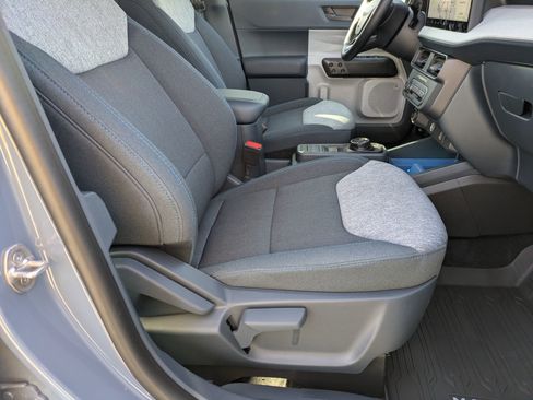 New 2025 Ford Maverick XLT w/ XLT Luxury Package image 35