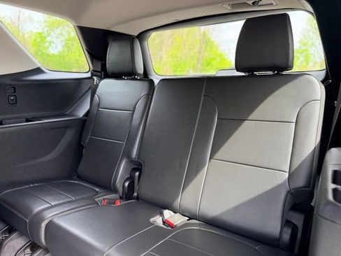 Used 2019 Chevrolet Traverse LT AWD/4WD image 21