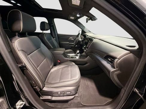 Used 2023 Chevrolet Traverse Premier w/ Redline Edition AWD/4WD image 27