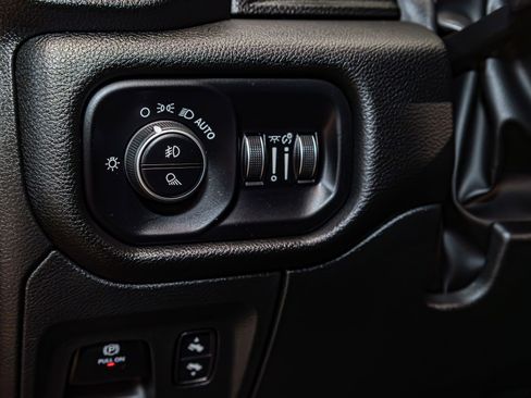 Used 2023 RAM 1500 Laramie image 16