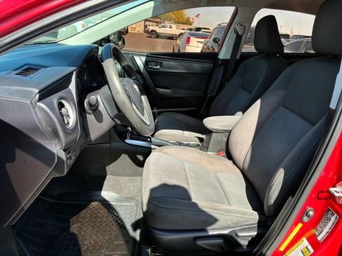 Used 2017 Toyota Corolla SE FWD image 15