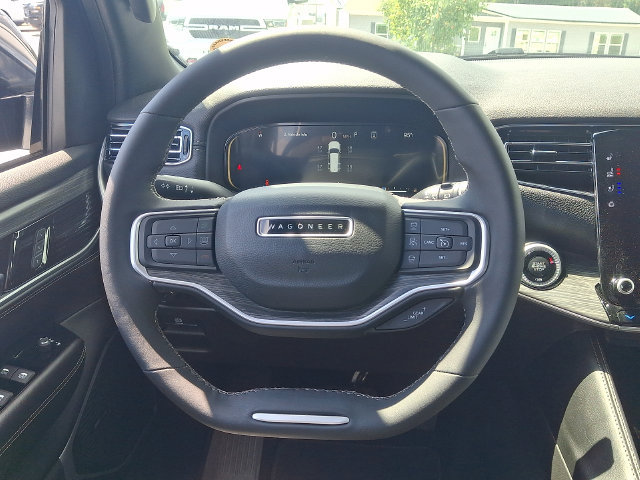 New 2023 Jeep Wagoneer Series III w/ Convenience Group I AWD/4WD image 9