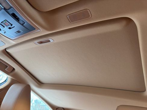 Used 2023 Lexus ES 350 w/ Premium Package image 30