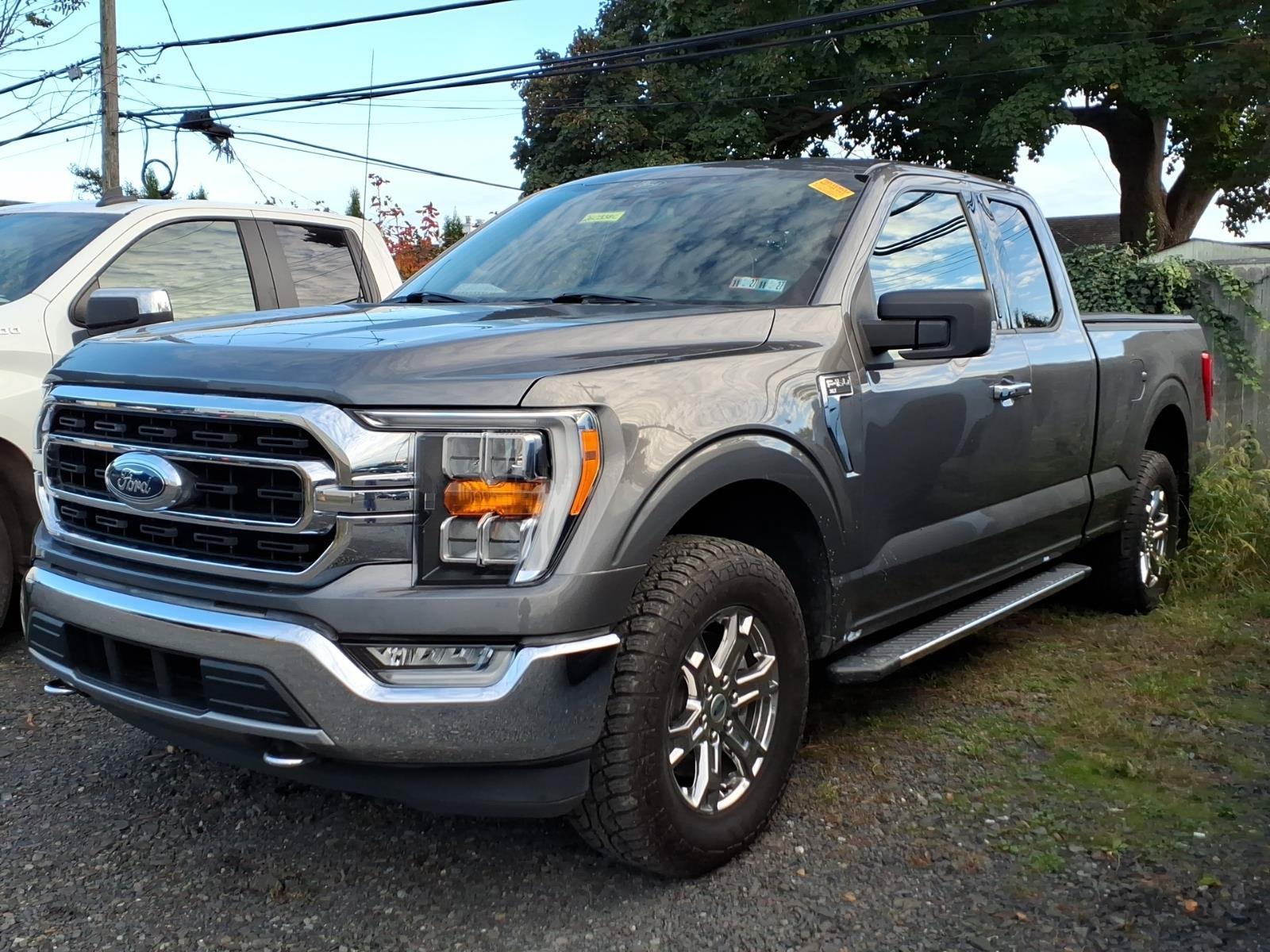 Used 2021 Ford F150 XLT w/ Equipment Group 302A High AWD/4WD image 3