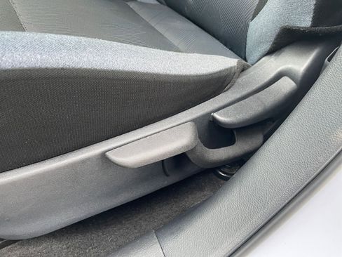 Used 2025 Nissan Versa SV image 22