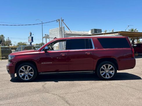 Used 2016 Chevrolet Suburban LTZ RWD image 6