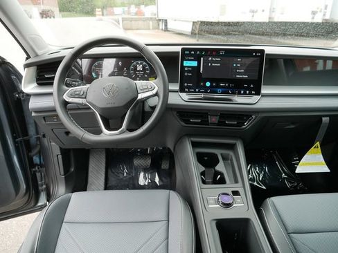 New 2026 Volkswagen Tiguan SE AWD/4WD image 9