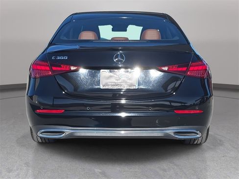 Used 2022 Mercedes-Benz C 300 Sedan image 7