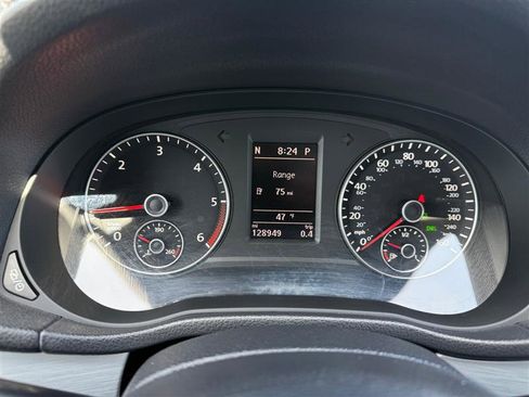 Used 2013 Volkswagen Passat TDI SE image 35