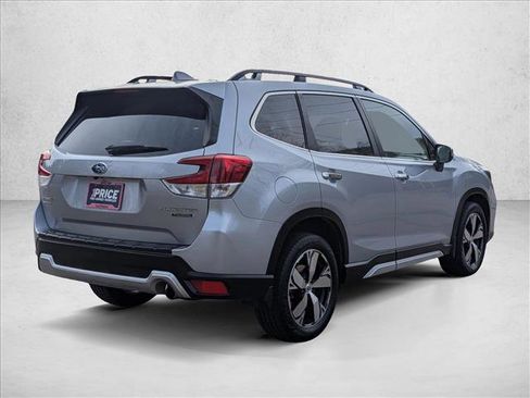 Used 2019 Subaru Forester Touring image 5