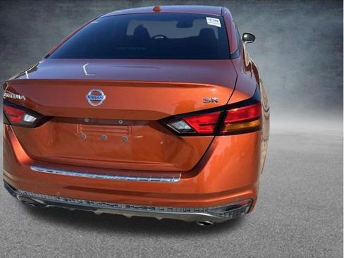 Used 2021 Nissan Altima 2.5 SR FWD image 18